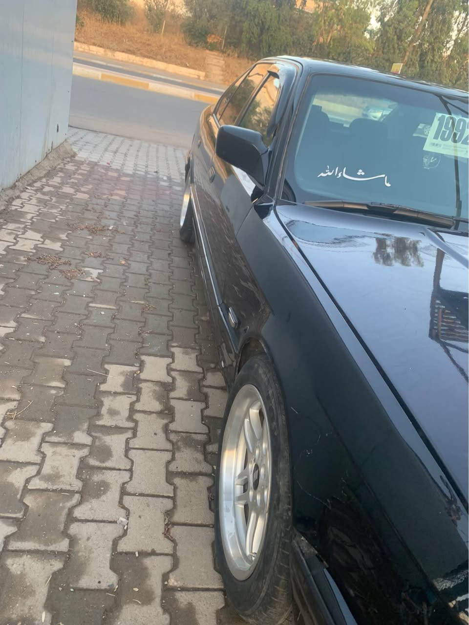 BMW1992 مكينه كبس گير عادي سقف سلايت جام أوتو بيها ضربه جامرلغ امامي تعديل بارد بدون دواخل شرط گير و محرك و نواقص مابيها السياره حلوه و كاعده  كاعده،،،BMW1992مه كينه كبس گير عادي سه قف سلايت و جام كاره باى سه ياره كه جامرلغى پيشه وه ى سارده كوته و بى ناو گرتن و شه رتى گير و مه كينه سه ياره كه جوانه و پاكه و جوان راوه ستاوه *********** كركوك, العراق
