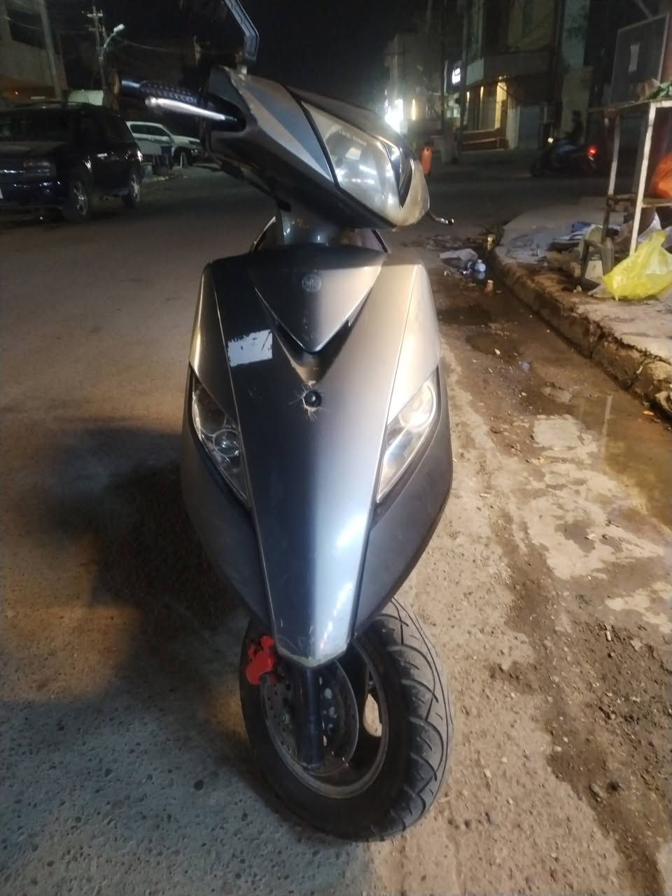 سلام عليكم ماكس ثعلب للبيع دراجه نضيفه نكره سلف هندر كلشي شغال الكفرات اصلي مختم بيها جنطه داخل الصندوق بيها هورن اشاير لايت مروحه اصلي سبب البيع محتاج فلوس الدراجه اوراقها اوصليه سعرها 475 وبيها مجال بسيط رقم وتساب فقط *********** العنوان بغداد
