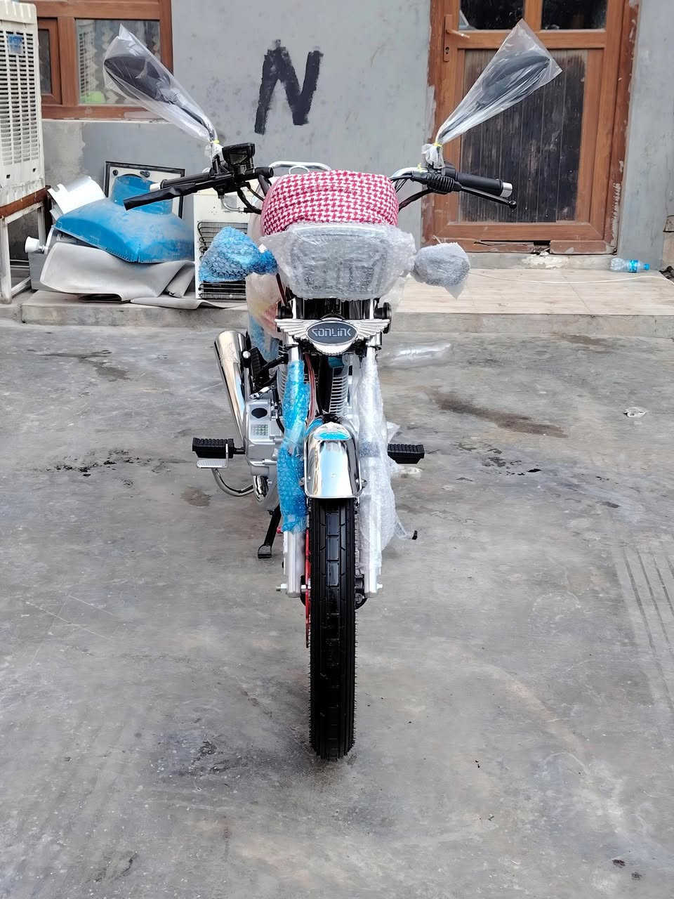 دراجه للبيع موديل 25 سونيك صار 20 يوم من طلعته والسعر 900 وبيها مجال للشراي مكان الدراجه كركوك فيلق


**إذا كنت صاحب هذا الإعلان وتريد حذفه لأي سبب، رجاءا أرسل رسالة إلى الدعم الفني**