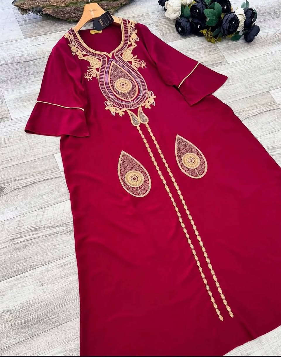 بنااات الموديل اليوم يختلف يجنن حرفيااا 🥹🦋🌺
فيولا.. الأناقة والراحة تبدأ من بيتكِ! ✨
#دشداشة_نسائي_سسسادة_تطريز
#السسسسسسعر_صااااااااااااارت_قطعة_10ألاف 
القياس _2xl_3xl_4xl_5xl
الخامه كشمير   درجه اولى
التوصيل الفين دينار داخل قضاء المسيب
التوصيل محافظات 6ألاف


**إذا كنت صاحب هذا الإعلان وتريد حذفه لأي سبب، رجاءا أرسل رسالة إلى الدعم الفني**