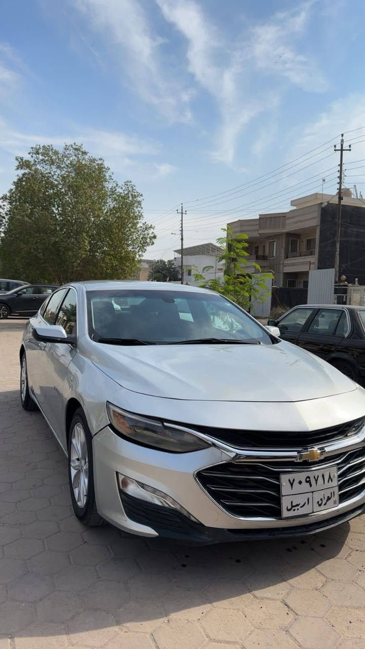 السلام عليكم ماليبو موديل 2020
وارد امريكي جملغ وبنيد نص  سياره فول ما عده الفتح سقف بصمه دخول ذكي كشنات تدفئه تبريد حساسات خلفيه
محرك تيربو هواي موصفات بيهه سعر ٩٧ وبيهه مجال حك الجيه   للاستفسار *********** بغداد, العراق
