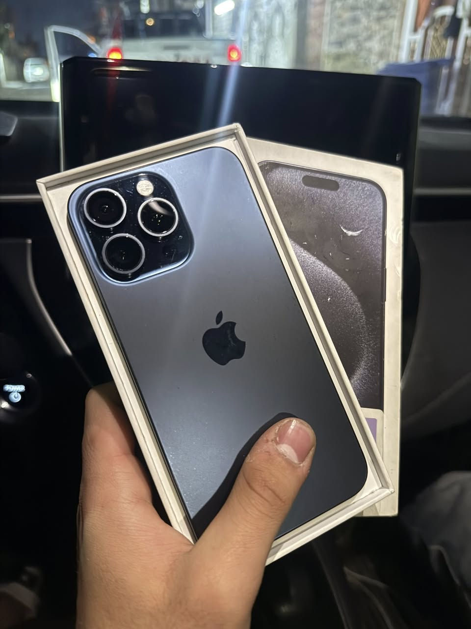 سلام عليكم 15 برو ماكس ذاكره 256 بطاريه 87 مكفول وتر بروف كله شغال ماستر جهاز لوك كفاله عامة سعر 900 قفل بغداد بلديات ***********
