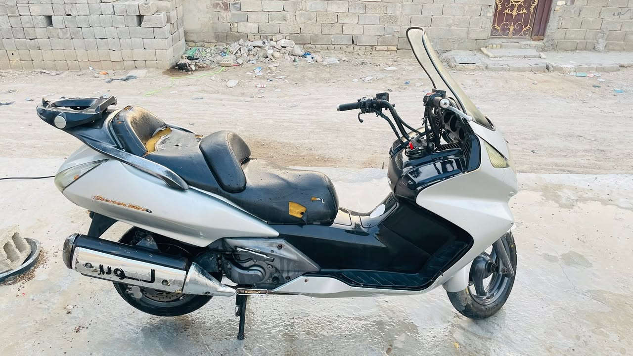 سلام عليكم سلفر ونج مكينه 400فقط ما تشحن  ابيع كوم حديدقفل قفل 850 عنوان بغداد بل رشاد رقم ***********
