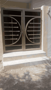 بيت طابو زراعي سند 25 كوفي شارع معمل دبس بسهله قرار محكمه مرقم بتطويب قريب ع شارع المساحه 100متر غرفه وصاله وستقبال وتخاريج داخليه وخارجيه السعر60 بيه مجال قليل للاستفسار***********‪
