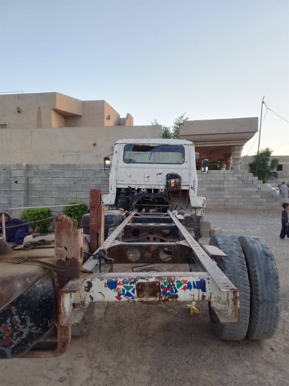 السلام عليكم بهبهان لبيع موديل92 كير ومحرك شرط وعندي لوري موديل88 /المكان قضاء العلم/
استفسار إتصال على رقم/***********
