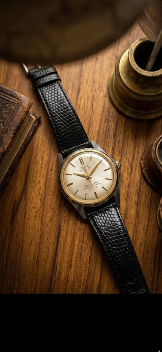 تحية طيبة
#ZEIH_MAM_Vintage .
إنتاج سويسري قديم وهي قطعة كلاسيكية فنتج تحمل طابع الخمسينات والستينيات وهي من القطع النادرة .
ماكنة ميكانيك تعبئة يدوي نصب تكويك 17 حجر وتأتي بأطار ذهبي (GOLD Plated) ومينا يظهر عليها تقادم زمني وتغيير لو طبيعي بفعل الزمن . ساعة رسمية بقطر 34ملم (Dress Watch) تليق جدا مع الملابس الرسمية والجلد الطبيعي .
خدمة توصيل متوفرة لكل مكان .
المهتم التواصل خاص لطفآ .
ملاحظ الوقت مضبوط جدا .


**إذا كنت صاحب هذا الإعلان وتريد حذفه لأي سبب، رجاءا أرسل رسالة إلى الدعم الفني**