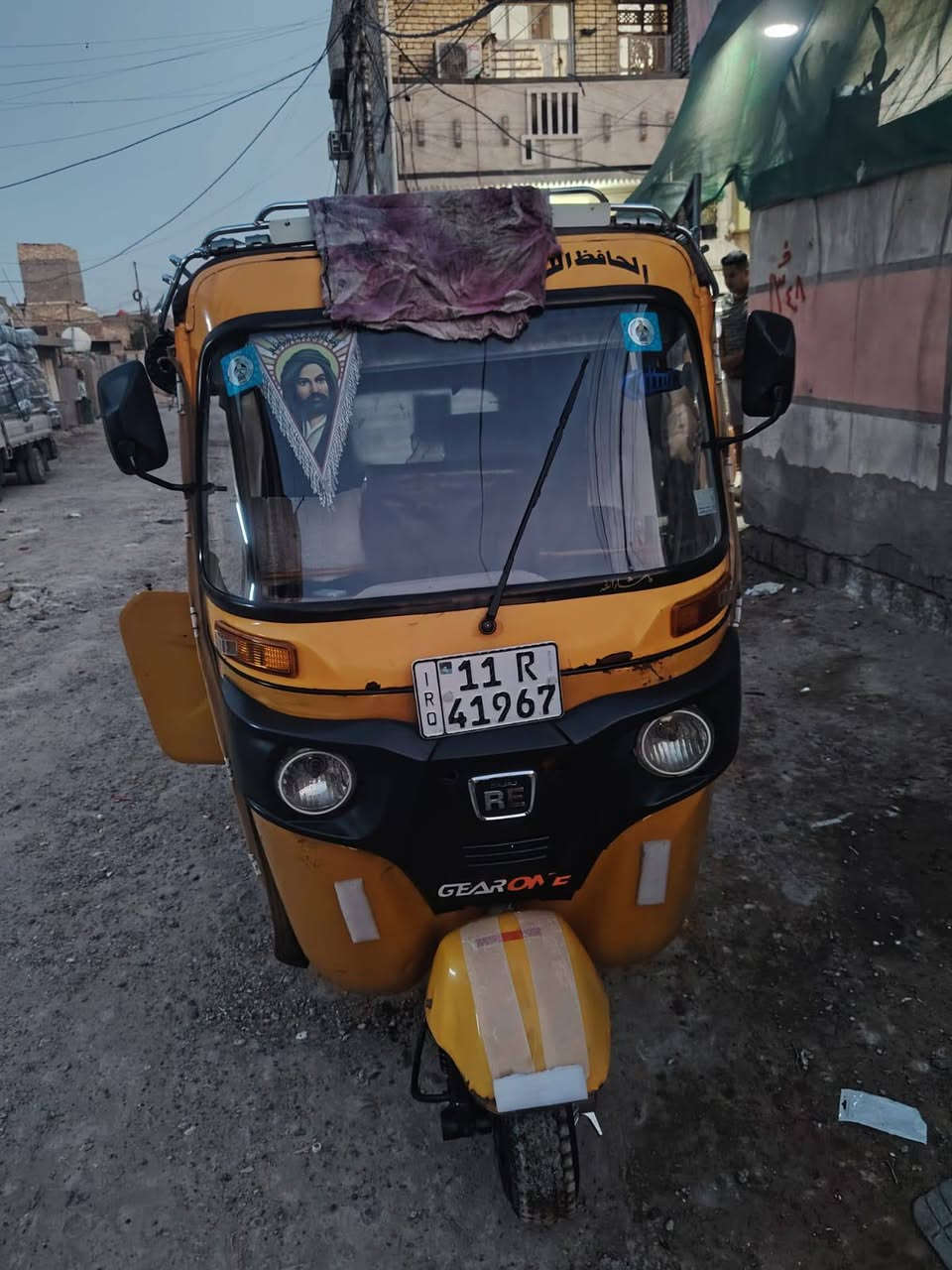 سلام عليكم تكتك ٢١ مسجله بل سنويه ٢٠  تكتك جاهزه ونضيفه  تخم تاير جديد لسيبايه مو وياها هاذ رقم الهاتف خاص ما متواجد مارد خاص ***********
سعرها ٧ ٦٠٠ وبيها مجال قليل
