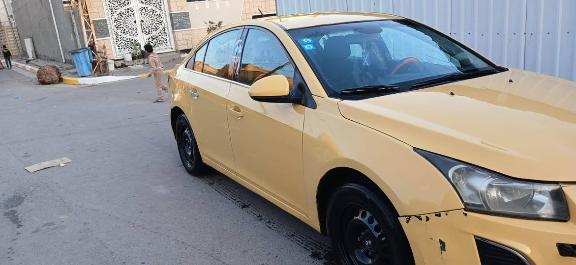 السلام وعليكم شوفر كروز 2013سياره كالمه مكينه وكير جدد تايرات تخم جديد تيربو 1400 هيئه وغرامات مصغره وارد امريكي كهربايات كله شغاله السعر 60وبيها مجال بسيط للاتصال *********** بغداد الحسينيه الراشديه
