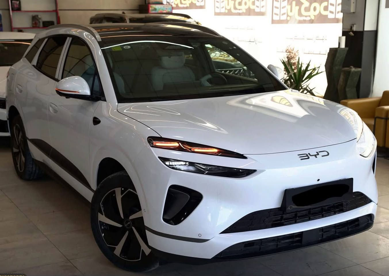 بي واي دي BYD Sealion 06 موديل 2025
عداد صفر كيلومتر محرك 1500 
سي سي Plug-in Hybrid 
بطارية Blade Battery 
سعة 26.6 kWh مدى كهربائي 175 كم 
مدى قيادة أكثر من 2000 كم 
تسارع 0-100 خلال 7 ثواني شحن 
سريع وشحن منزلي خاصية V2L

💎 ســعــر ✅ ::  الــرد تلقائي 📮

شاشة دوارة 15.6 إنش نظام 
صوتي محيطي مقاعد جلد Nappa 
مع تبريد وتدفئة وتحكم كهربائي سقف 
بانورامي إضاءة داخلية متعددة الألوان 
شاحن لاسلكي 50 واط
رادار أمامي تثبيت سرعة ذكي أوتو 
بارك 13 كامرة مع رؤية 360 درجة
مراقبة النقاط العمياء تنبيه الخروج 
عن المسار فرملة طوارئ ذاتية
تكييف مزدوج المناطق تنقية هواء 
متطورة صندوق خلفي كهربائي
الموقع بغداد حي الجامعة

رقم صاحب السيارة 
*********** 
***********

