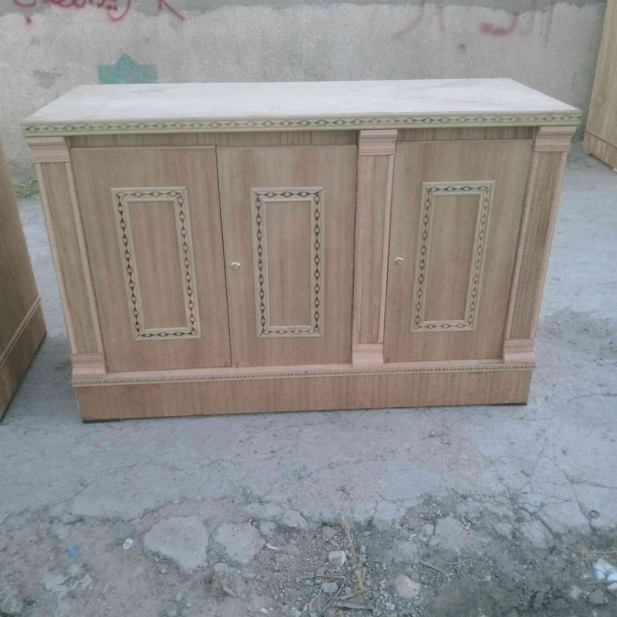 سلام عليكم كناتير بوفيات جرابي للبيع جديد بس ابو 4 مستعمل مكان زعفرانيه ***********
