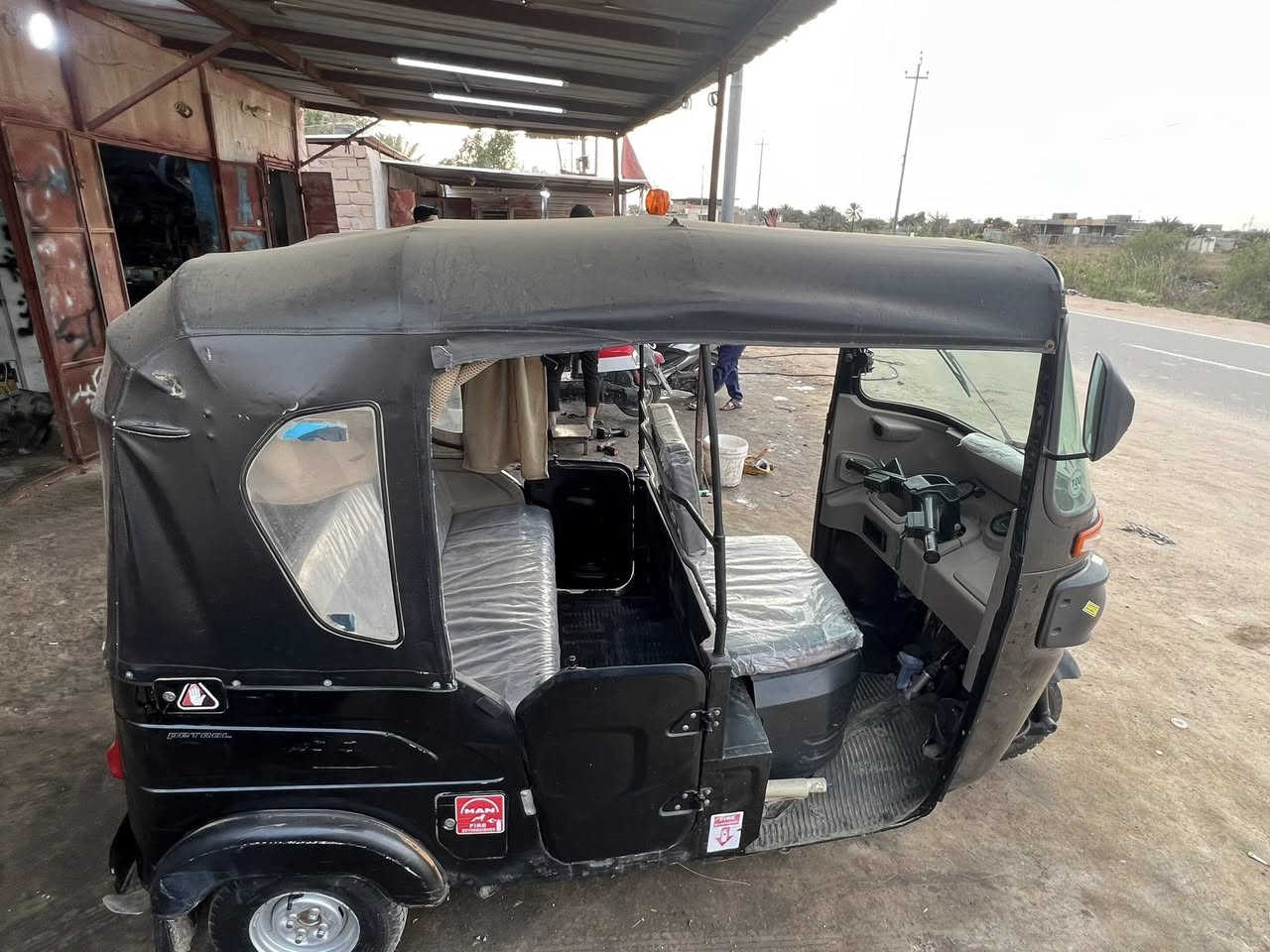 السلام عليكم شباب تكتك للبيع مكفوله مديل 22 رقم سنويه كربله تكتك ماناقصها شي  لمكان لبصره القرنه.  ‭0773 275 0287‬  اتصال ع هاذ رقم
