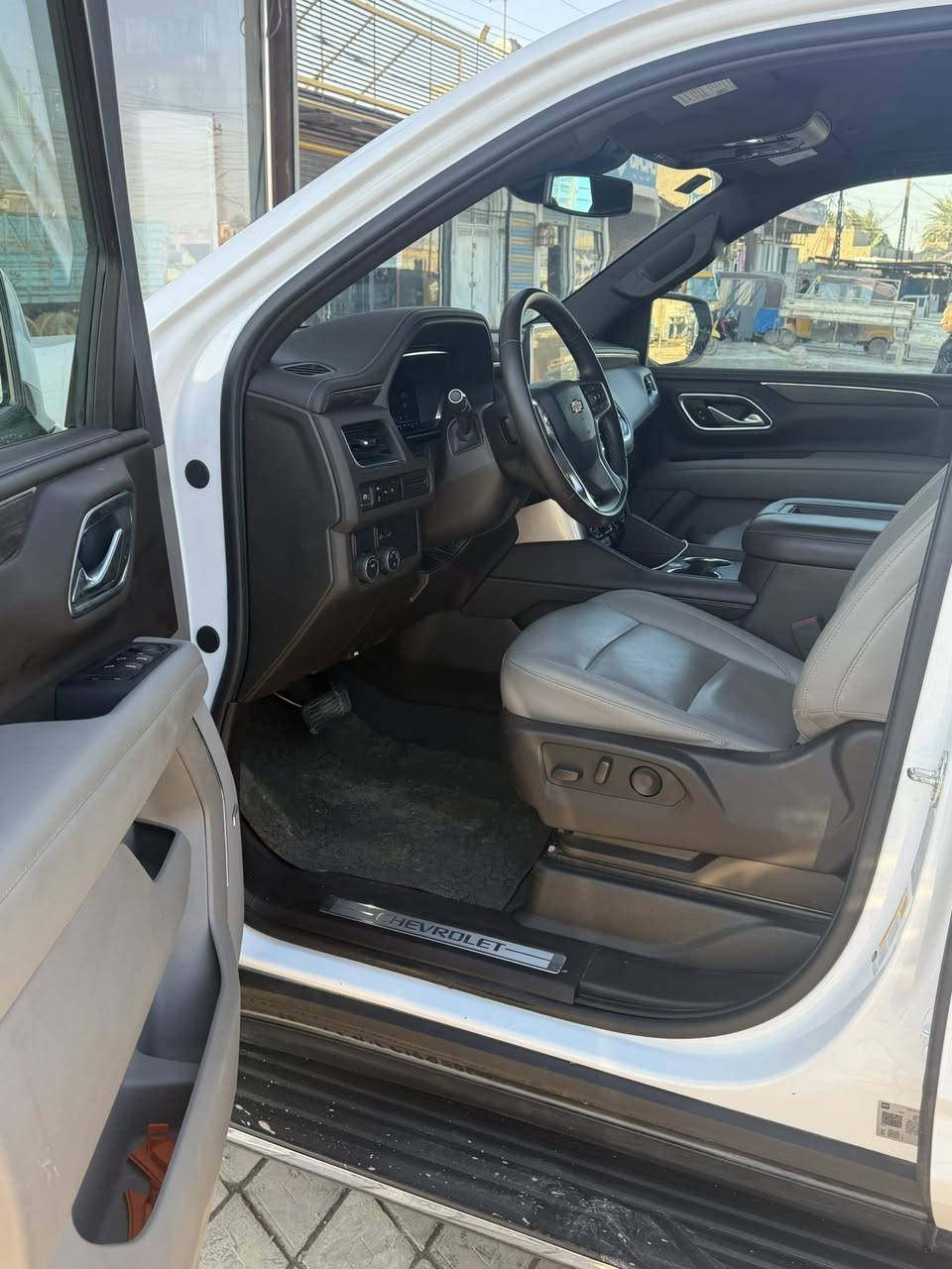 تاهو LT مديل 2024واردامريكي
بيه بس قطعه وحده بنيد مبدل جاملق بار بصيط
مواصفات كشنات منفصله
كشنات جلد
تتفىه
عداد المسافه 38 ميل 
سعر 465$ بيه مجال
بعداد المعامل الباويه ***********
مراوس ترهم
