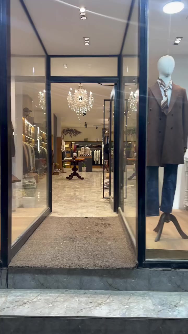 ⁨ تصميم وتنفيذ محل وليد اسود للالبسه 
العنوان
##picturechallenge@أبرز المعجبين@سوق المحاويل مجاور دائرة البيئة 
***********
***********
#ديكورات #مطابخ #غرف #مطابخ_خشب #مطابخ_حديثة⁩
