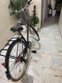 لبيع باسكلا سبعه وعشرين يابني حساس كير. سعره 110 07711535547