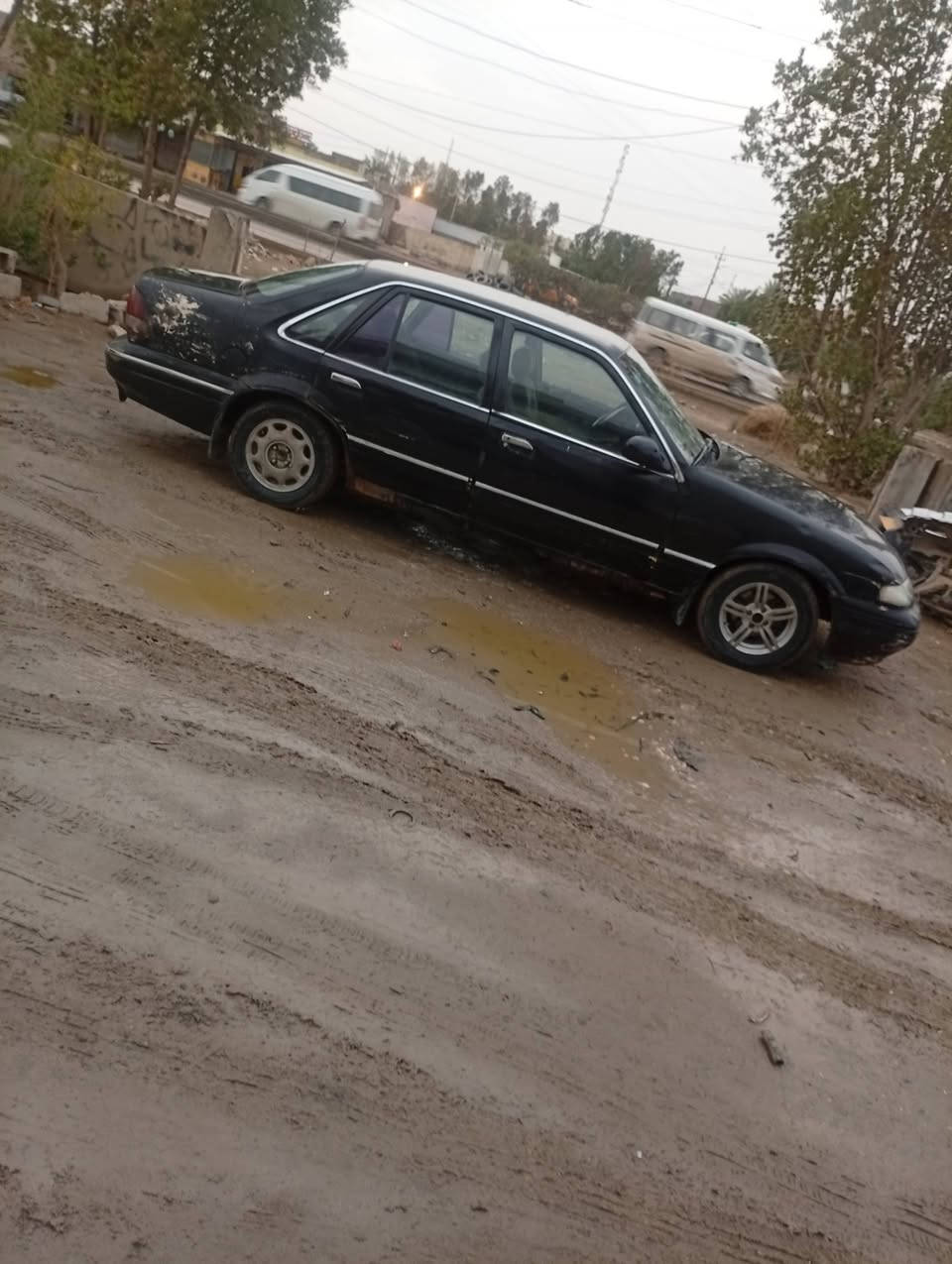 السلام عليكم 

برنس فراشة موديل 1996 
رقم بغداد ألماني 
هزة جديدة و سنوية جديدة مشروع وطني ..
تحويل مباشر ..
محرك مفتوح 1800 كير اوتوماتيك جدد ..
صدرها نضيف 
كهربائيات كلها شغالة من الطول للطول ..

رايدها ب25 وبيها مجال 
عنواني بابل الأسكندرية 

‏‪0783 079 8109‬‏
