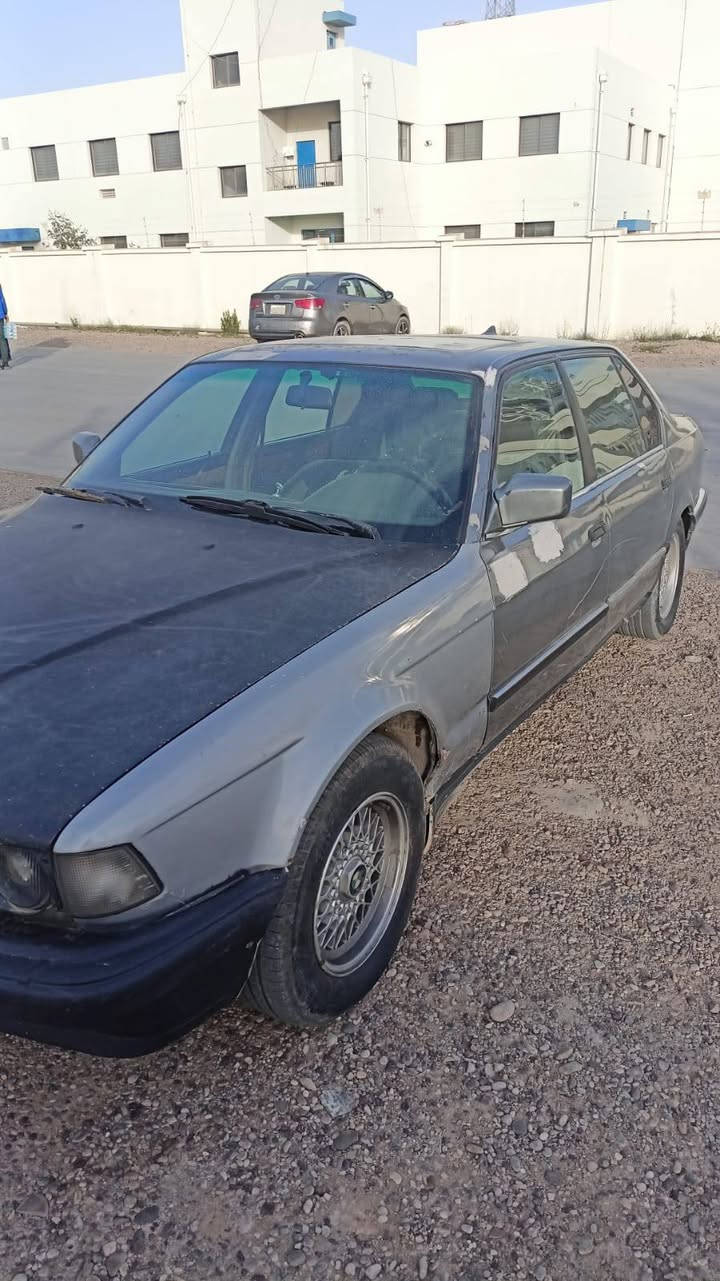 السلام عليكم
735iLباب طويل 
بي ام 735مفتوح
رقم بغداد دولي تحويل مباشر
تخم تاير جديد 
صدر امامي ٧٥بل١٠٠
ويل خليه خمسه 
برده خلفيه 
مكينه كير مكفول 
مكان سياره بغداد 
سعر33وبيه مجال حك الجيه 
خاص موجود 
بيع مستعجل سبب الضرف 
0780360602


**إذا كنت صاحب هذا الإعلان وتريد حذفه لأي سبب، رجاءا أرسل رسالة إلى الدعم الفني**