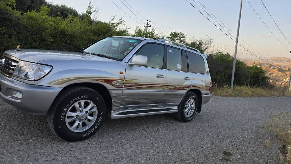 بۆفرۆشتن. 🩶🩶 للبیع

Land cruiser 2005 
مۆنیکا ٢٠٠٥ 
‏G.X.R
فوول مواسەفات 
تەحویلی ئەصڵ 

گێڕ ئۆتۆماتیک و ناو زەرد
سەلاجە و سڵاید 
فۆڕمیگا و قوفلی ئەکسل  دیفلۆک

سێ ڕیز کوشن و تەبرید مەرکەزی
تەنها خۆم بۆیاخم عامم کردۆتەوە لەسەر کاڵبونەوە و بۆ جوانی بێ ناوگرتن 
گێڕ و مەکینە و ئەکسلی بەشەرت

سەنەوی تا ٢٠٢٨ تازەیە و بەناوی خۆمەوەیە 
دەعمی بۆ دەعمی بەشەرت و چرکەی تیا نیە
چوار ویلو تایەو دەنلوبی بیلادیم کردۆتە ژێری لۆک.

ژمارەی خاوەن سەیارە 
            ***********  ***********☎️ الرطبة, الأنبار
