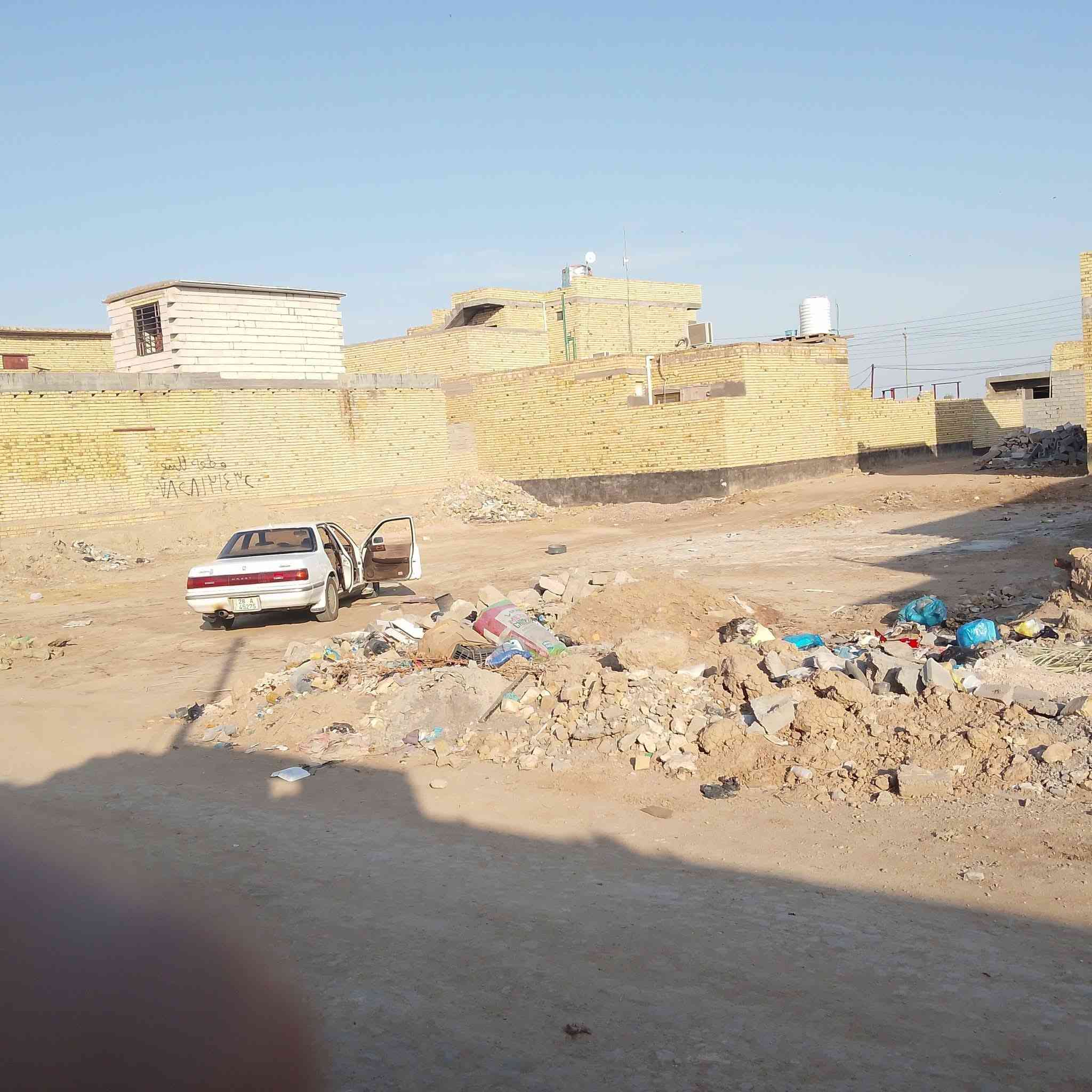 السلام عليكم ٣ قطع طبك مساحة القطعه الواحده ٢٥٠ المساحه الكليه ٧٥٠ متر بحي الصحفيين كل الخدمات متوفره المنطقه مشموله بالتطويب السعر٣٠ وبيها مجال للإستفسار ***********واتساب ورصيد
