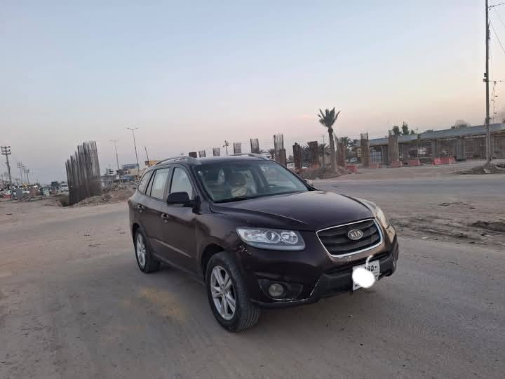 سنتافي للبيع الفين و11بيها ضربه باب سايق مصبوغه عام
بيها معجون القماره بسبب جارده العنوان كوفه حي السفير 
قرب مسجد الكوفه السعر 95مع المجال نت ماكو لتصال عل ارقام 
***********
0781203928
