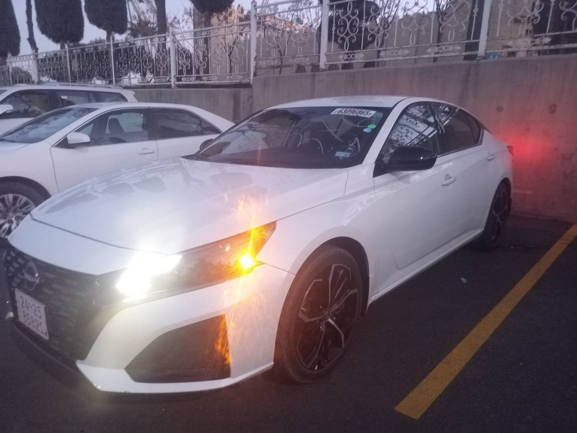 للبيع نيسان التيما 2024   فئة sr 

عداد المسافة ٢١ الف ميل 

تحكمات ستيرن جهتين
 شاشة ترحيب  
بصمة ابواب 
شاشه
نظام خرائط GPS
نظام بوصله 
شاحن لاسلكي (واير لس)
شفتات ستيرن 
رادارات 360°
رادار خلفي (وقوف ذاتي ) 
رادار امامي 
رادار جانبي
كشنات جلد
كشنات كهربائي
تشغيل عن بعد
ويل حجم 19 كروم 
لدات امامي و خلفي 
كامره خلفيه 
حساس خلفي
السيارة بدون صبغ فقط الضرر بالتاير الأمامي والخلفي 

اريرباك ستيرن وبردة جهة السايق

كاتي تترقم اربيل 

للاستفسار ***********
***********
