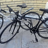 سعر الواحد 70 و بيه مجال جاهزات من كلشي بس الابيض يحتاج تبديل شفت تاير...