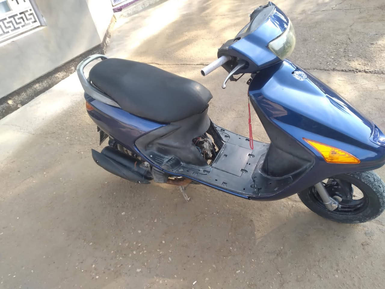 سلام عليكم دراجه فراشة جديده محرك مبدل بس بستم الدراجه جديده كهربائياته شغاله لايت اشاير نكره سلف عنواني ديوانيه دغاره السعر 350وبيه مجال
***********
