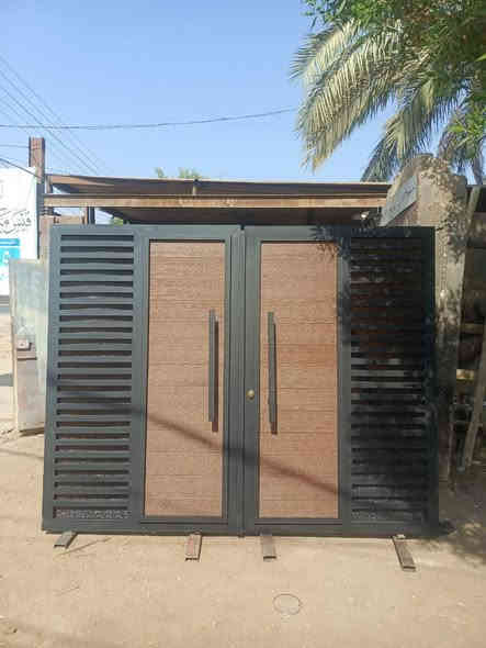 السلام عليكم ورحمة الله.
كافة أعمال الحداده .
باب  شباك  محجرات 
سندويش بنل .
عمارات كيسبان .
عنواني كوفه 
***********  وات ساب
