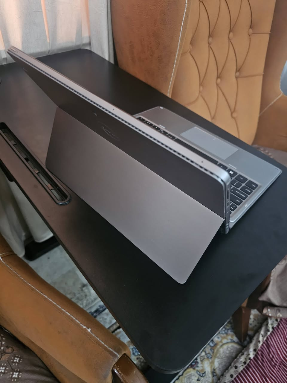 Dell latitude 7200 2 in 1
لابتوب يصير تابلت 
شاشة لمس ips صورة حلوة
معالج i5 جيل الثامن
رام 16
هارد 512
منفذ سيم كارد 
منفذ SD card
منفذين ثندر بولت تايب c
شحن تايب سي
منفد usb 
السعر 275 الف
شارع فلسطين ***********
