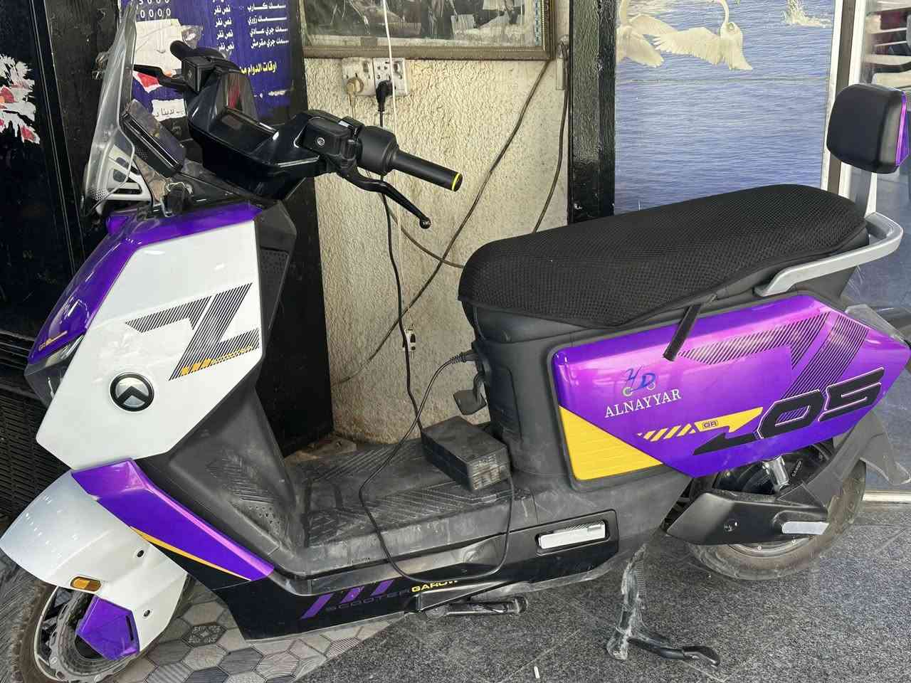 ‏دراجة شحن من نوع كارو شركة النيار 6 بطاريات من نوع مسطره حديث ￼الدراجه بيها ضمان من صاحب المحل دراجه نضيفه ما صار فتره من ماخذه أربع بصمات تشغيل معدل حقيقي 70 كيلو متر بل ساعه ￼تعال خاص وتدلل💗


**إذا كنت صاحب هذا الإعلان وتريد حذفه لأي سبب، رجاءا أرسل رسالة إلى الدعم الفني**