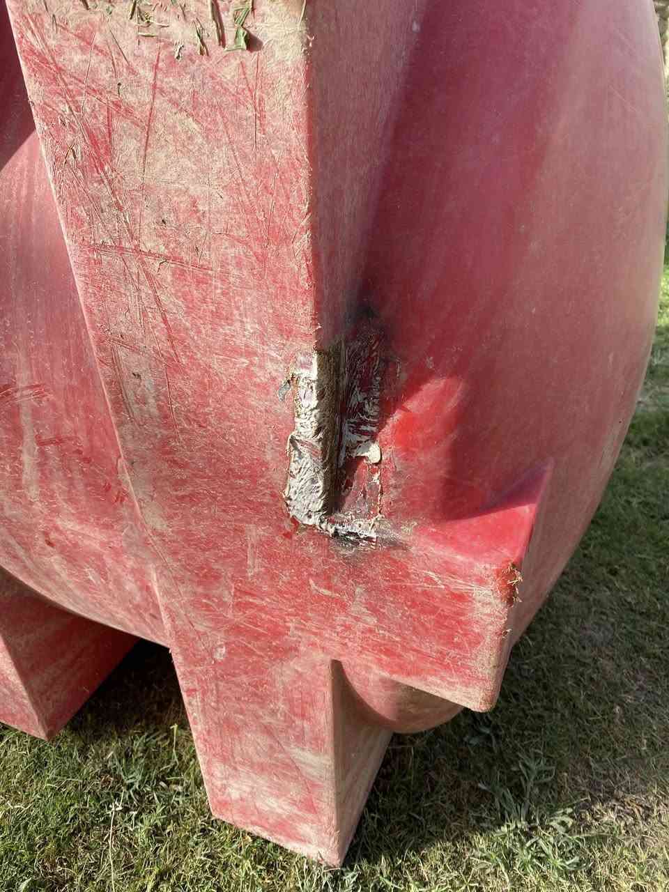 التانكي مالتك مفطور ؟ لتذبه وتشتري جديد بـ[٢٥ ] ألف! 🛑
وفر فلوسك.. إحنا نرجعه الك وكالة وبمكانك، وبسعر 👌! 🤝
🛠️ الورشة المتنقلة لتصليح الخزانات البلاستيك تفتح أبوابها لخدمتكم 🛠️
بدون تعب، بدون ما تنزل التانكي من السطح، وبأعلى جودة لحام حراري بالعراق.
💎 العرض الأقوى اللي نقدمه الك:
1 تصليح موقعي 100%: اتصال واحد منك، كادرنا يجيك للبيت وبأدواته الكاملة ينهي المشكلة.
2 أنسب سعر بالسوق: تحدي بأي سعر تلقاه، هدفنا نوفر عليك مو نثقلك.
3 ضمان سنتين (2 سنة) رسمي: الشغل مو ترقيع بصمغ وسيليكون، لحامنا دمج حراري وبلاستيك أصلي، وإذا سرب ورا المشي.. إحنا المسؤولين!
⚡ نصلح جميع العيوب: (فطور طولية، زروف، تكسر بالقاعدة، فطور بسبب حرارة الشمس).
📞 لا تنتظر الماي يخلص والسطح يغرق! احجز موعدك هسه:
📱 رقم الهاتف: [***********]
💬 أو راسلنا مباشرة على رسائل الصفحة (الرد فوري)
📍 أماكن التواجد: [: بابل ومحيطها]
