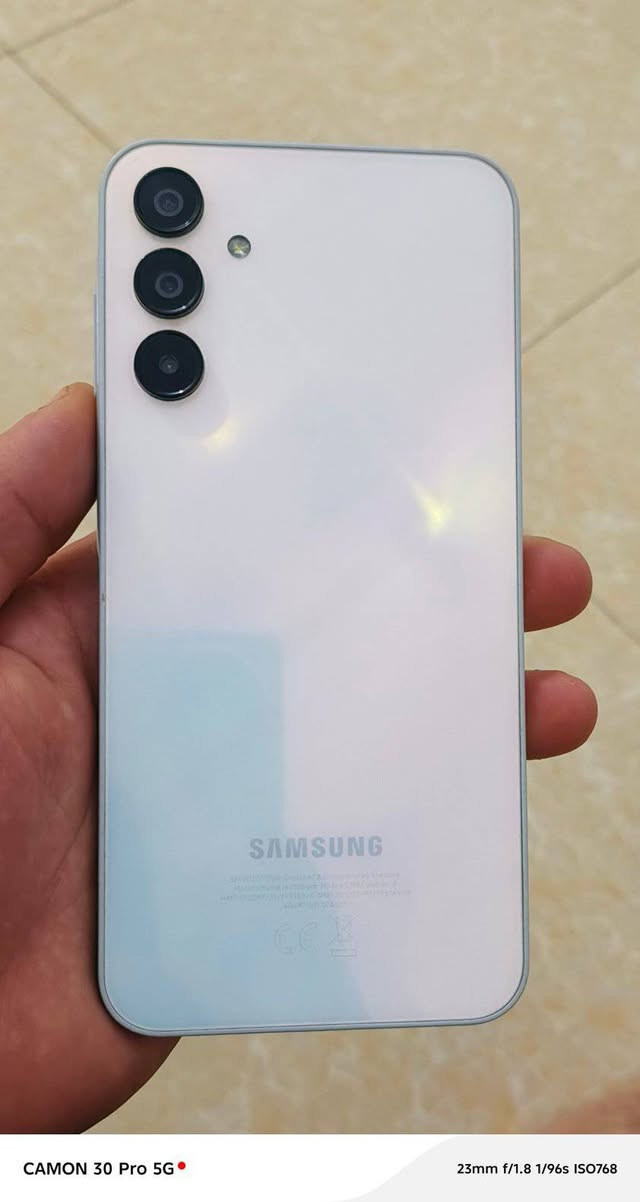 للبيع سامسونجA15 ذاكره 128 رام 4+4شاشه 90هيرتز نضافه 90% سعر 160


**إذا كنت صاحب هذا الإعلان وتريد حذفه لأي سبب، رجاءا أرسل رسالة إلى الدعم الفني**