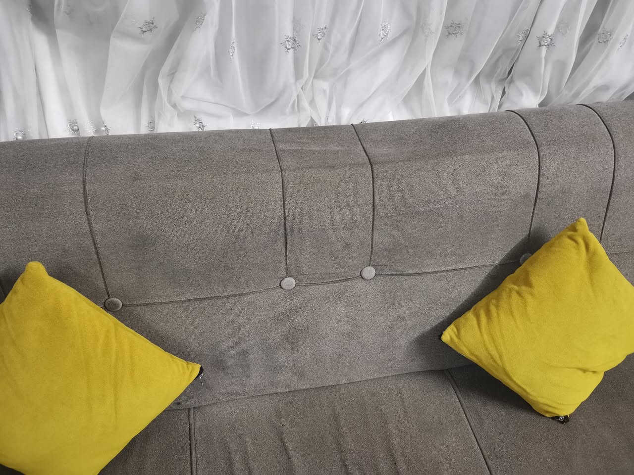 تخم ٧ مقاعد للبيع ب١٥٠ الف نهايته للإستفسار الاتصال على الرقم ***********
