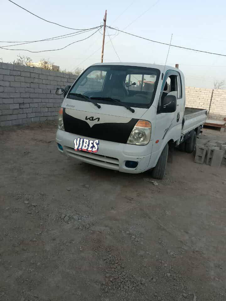 السلام عليكم بنگو 2007 مكينه بيها بخار 3000 مشترك شاصي رقم شاصي مكفول كهربائيات كلها شغاله مداور ثاني يوم السعر 76 وبيها مجال استفسار واتساب ***********
