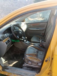 سياره ليفان للبيع سياره واكفه الاتصال واتساب07823907665