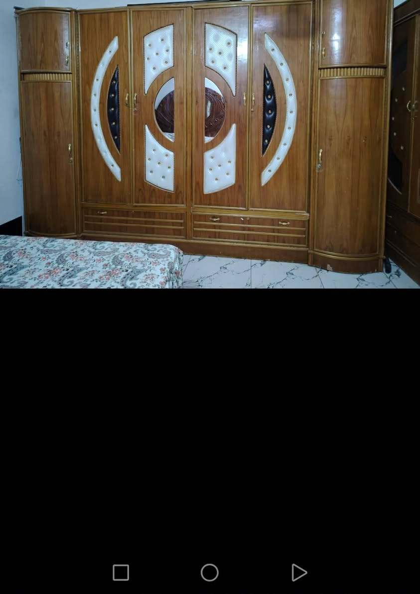 غرفه نوم مستعمله للبيع طابقين سعر ٧٥٠ وبيه مجال حك جيه بابل قضاء الهاشميه ***********
