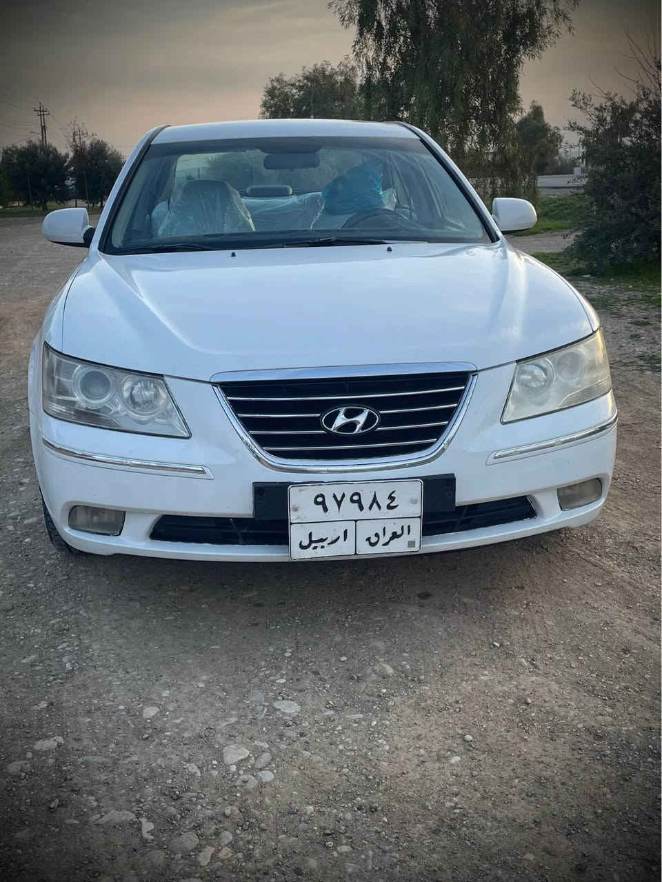 سوناتا موديل ٢٠١٠مةكينة٢٠vvtيةك نيزام يةك چاملغ پيشةوة سبوغة بي ناگرتن يةك بةلة بونيتةكةي سةنةوي يةك مانگي ماوة  مةكينةي سةرفو بو خاري نية گير بةشةرتة چوار تايةي تازةية هةمو كياني بةشةرتة تةبريت گةرميو ساردي بةشةرتة ناو نيشان :كةركوك شوان :ز:***********:/*********** كركوك, العراق
