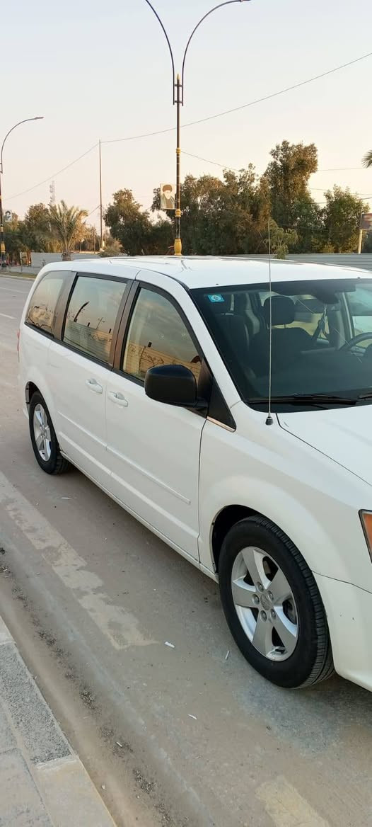 دوج كرفان 2013 رقم بغداد
المواصفات
السياره بيها نضام مانع انزلاق ونضام ايكو تحكم ستيرن السياره جاهزه من محرك وكير جديد حداديه جديده تبريد ٣ قطع تخم تاير جديد شاشه ايباد جديد بيبان ميكانيكي السياره بيها منضومه غاز
السعر138 وبيها مجال قليل السياره حادثه بامريكا بيها باب السايق وجاملغ بدون دواخل وبالعراق ضاربته ستوته الصفحه الثانيه الجاملغ الأيمن الأمامي فقط رقم الهاتف *********** العنوان نجف كوفه النجف, العراق
