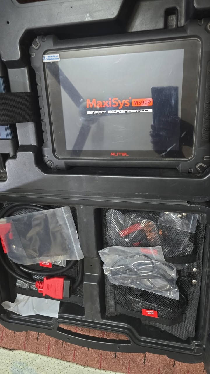 السلام عليكم جهاز اوتيل 909 غني عن التعريف فحص وبرمجة يدخل على جميع السيارات الامريكي والكوري والياباني والالماني والصيني جهاز بعده جديد نظيف كلش تحديثه خلصان ٢٠٢٥ الجهاز ضمان شركة لمعان الوسام للاستفسار الاتصال على الرقم *********** او على الخاص
