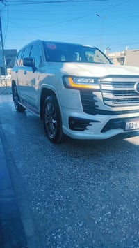 لاندكروزر VX • ٢٠٢٢ • مغلفة بي بي اف