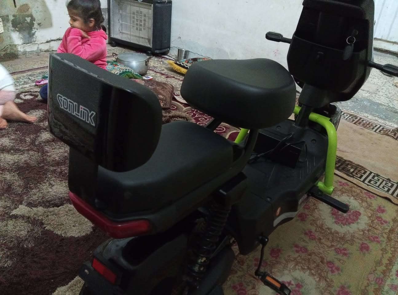 دراجه شحن للبيع السعر 450صارله 5 ايام طالع من المعرض***********
