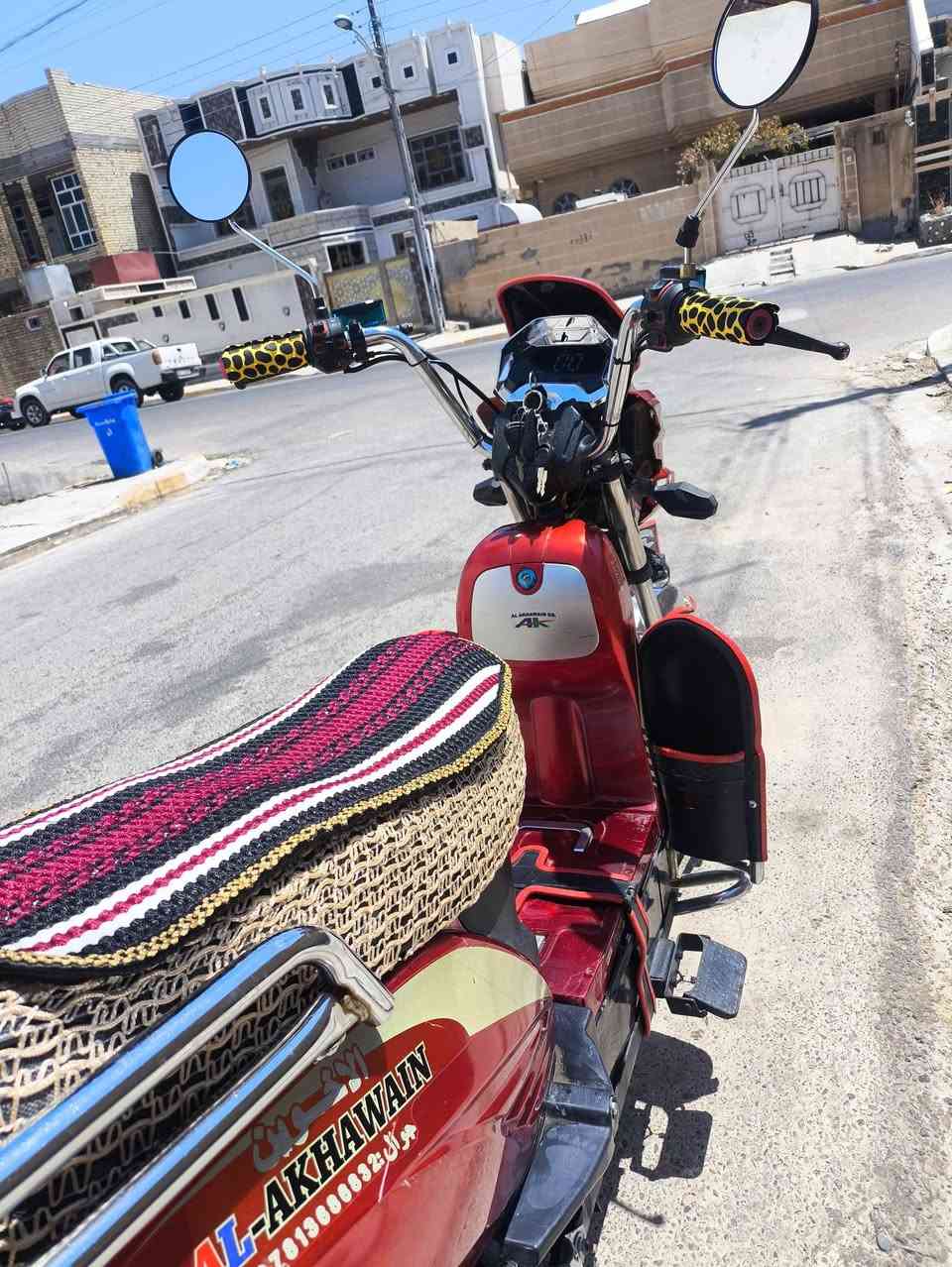 للبيع هارلي الأخوين
موديل 24 
5باتري بطاريات 
يقرن عشره 
نضام سويج +بصمه تشغيل عن بعد 
ماطور نظيف
كهربائيات كلها شغاله 
أي نقص مابيه نضافه فول 
واين متريد افحص 
دبل اشاره/نضام ار رجوع للخلف 
4سرع+مثبت سرعه
دبل اشاره /يمين يسار 
سعر 450وبي مجال
***********
+9647827587898
