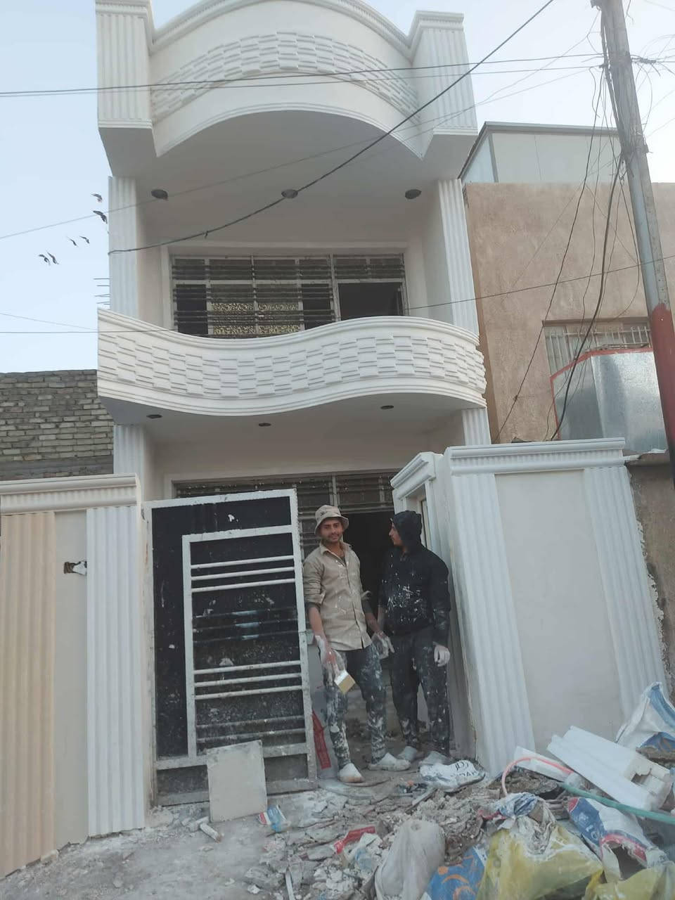 كادر لبخ مصرفي بغداد لبخ درجة أوله خشنة ونعمه ونثر وتصفير مصطر وثقل نعمه وتشميع ***********
