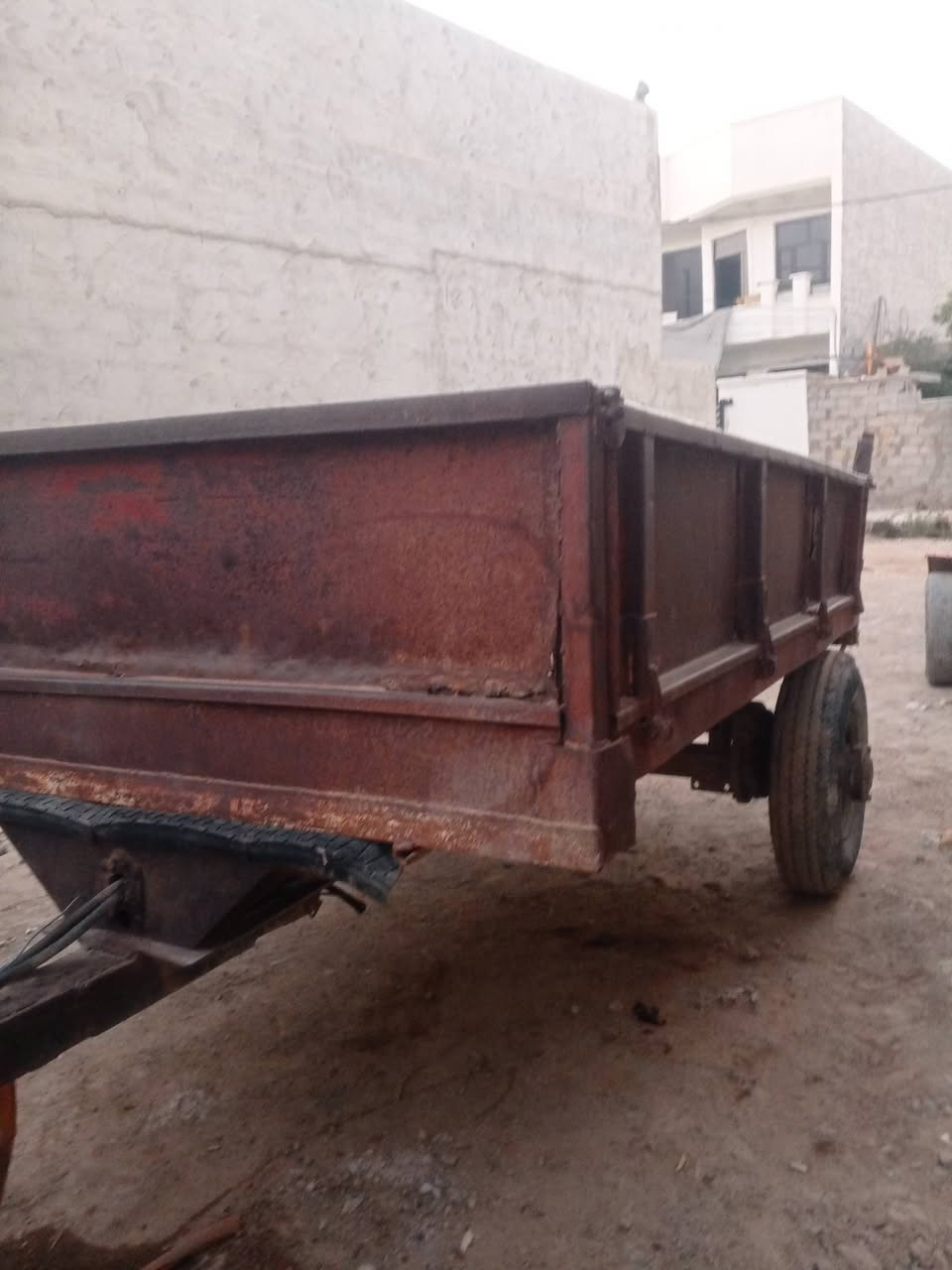 ماكينه جاهزه موديل 88 للبيع ديالى: ***********
