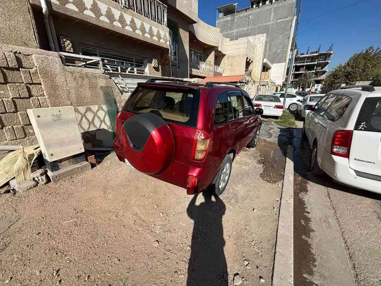 سلام عليكم للبيع سياره تيكو موديل ١٣
حداديه جديده وتبريد شغال فتحه سقف كير كهربائي 
سعرها ٥٠ ورقه 
للتواصل ***********

