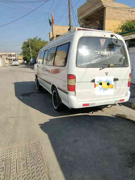 سيارة فتون ٢٠٠٩ بيه مكينة بطه كير اوتماتيك  سيارة خير من الله بس ضاربة كاسكيت  

*********** رقمي
