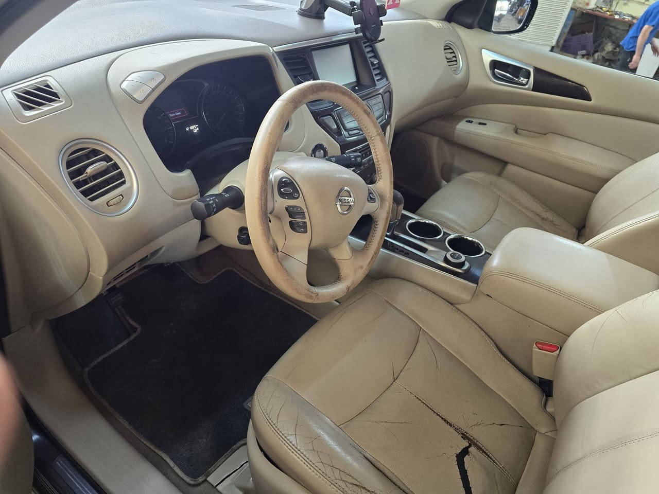 سعر١٤٠ وترهم نص بنص اوانطي فرق ابسيارة اعلى ***********
