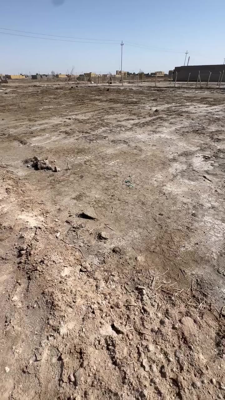 قطعة ارض للبيع
الموقع/ الناصريه حي الجوادين النزله الثانيه
مساحه 200 متر 
متوفر بيها كهرباء وشارع سبيس
 تنزل بشارع السكه لكدام تلاكيك صورة حسن نصر الله تعبرها تلاكيك حسينية الزهراء هيه ثاني فرع على اليمنه اصير وبسعر مناسب انشاءالله الاتصال ***********
