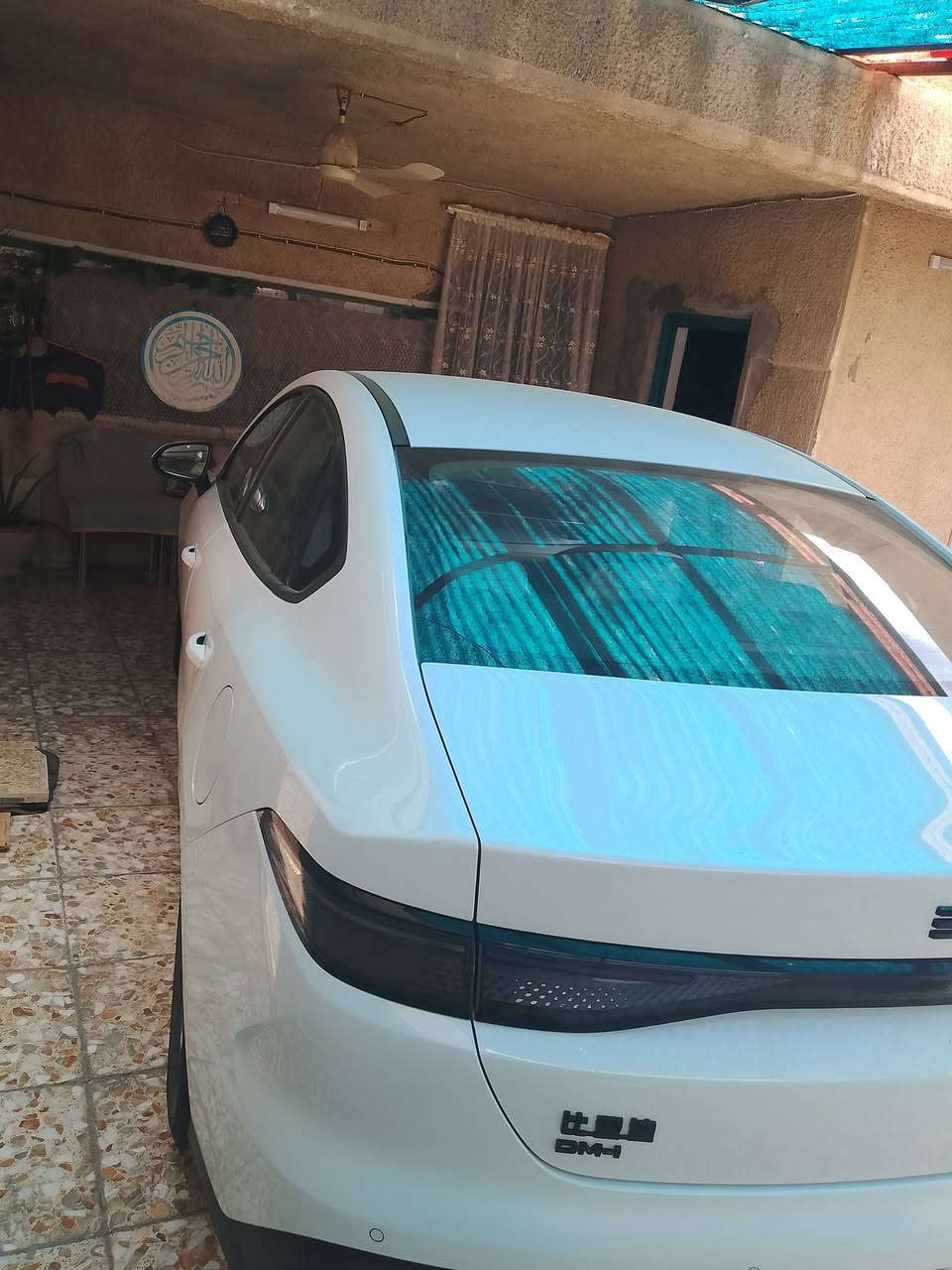 السلام عليكم بي واي دي للبيع. ماشيه 1400جديده وضع شركه بيه اشويه بل دعاميه من جوه شخوط بس ما مبينات السعر 19مليون 800 رقمي ***********
