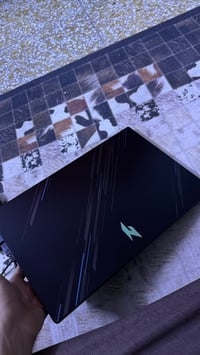 ايسر نيترو V15 • لابتوب ألعاب • شاحن ١٣٥واط