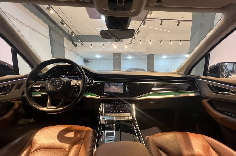 🔥 Audi Q7 2022 (وكيل) للبيع 🔥

✅ عداد 117,000 كم
✅ محرك 2000 CC
✅ رخصة سارية لمدة سنتين
✅ صيانات توكيل بالكامل
✅ طبقة حماية كاملة للسيارة
✅ فرش جلد فاخر
✅ سقف بانوراما
✅ فابريكا بالكامل جوه وبره

سيارة بحالة ممتازة وجاهزة للمعاينة 👌

📞 للتواصل:
01050374426
01050866957 القاهرة, مصر


**إذا كنت صاحب هذا الإعلان وتريد حذفه لأي سبب، رجاءا أرسل رسالة إلى الدعم الفني**